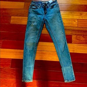 Levi skinny jeans